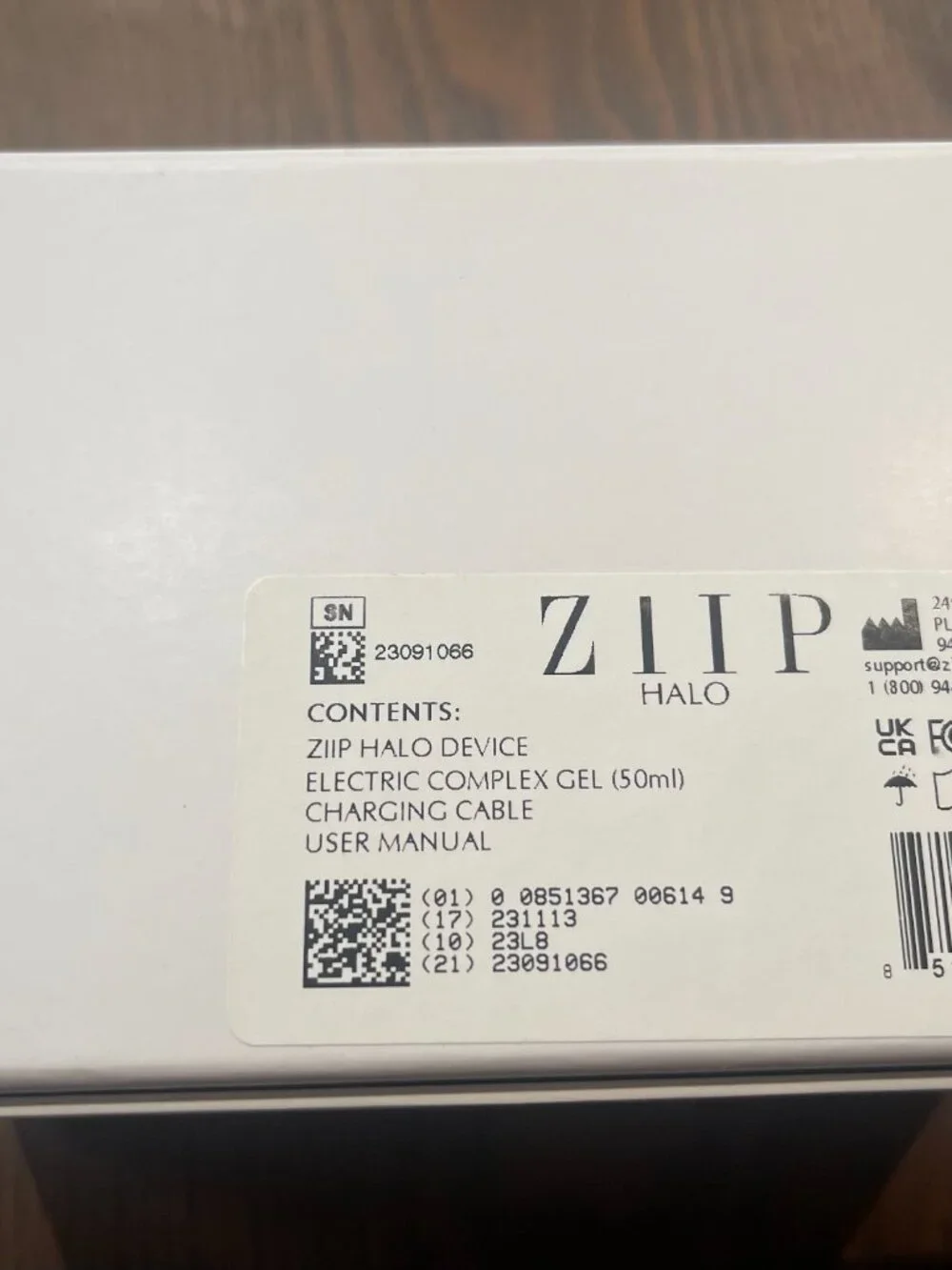 NEW ZIIP Halo - Nanocurrent™ and Microcurrent Facial Toning Device - Picture 4 of 6